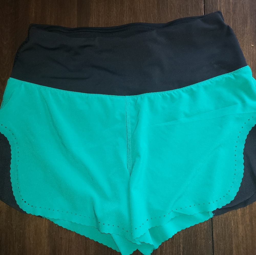 LULULEMON Teal lightweight short